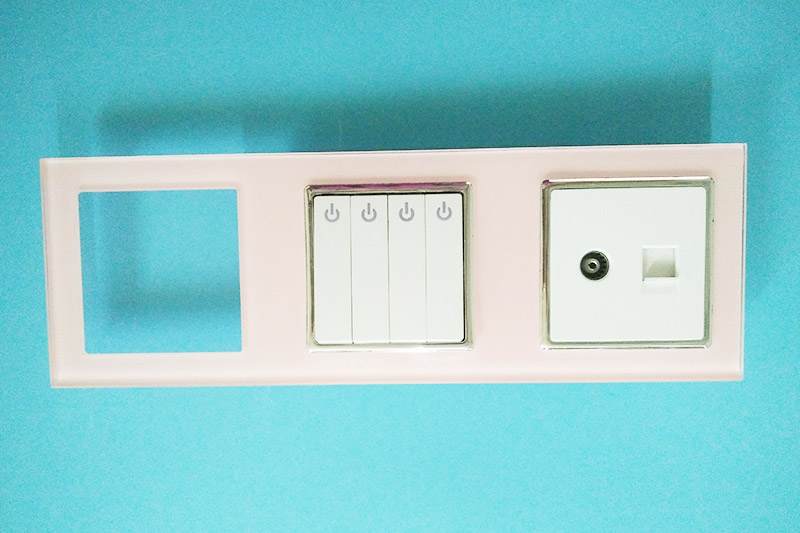 三孔粉色玻璃边框